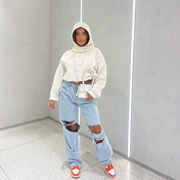 Zara Set - Ecru Quilted Sweatshirt & Skirt - Picture 8 of 17